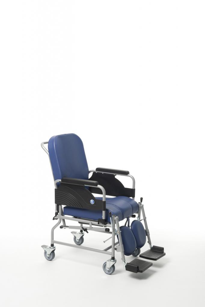 Кресло-коляска с санитарным оснащением пассивная на колесах 9303